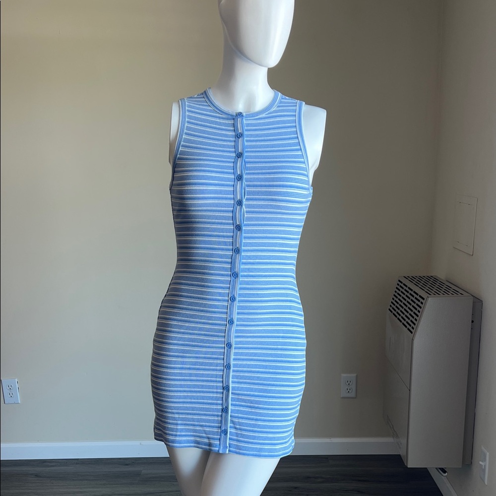 NWOT Women's Sleeveless Button-Front Ribbed
Mini Skater Dress.